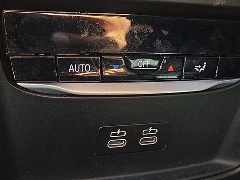 Used 2021 BMW 330i Sedan image 16