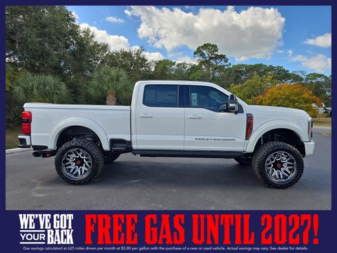 New 2026 Ford F250 Lariat w/ Black Appearance Package AWD/4WD image 3