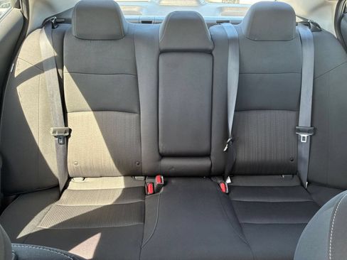 Used 2025 Nissan Altima 2.5 SV FWD image 37