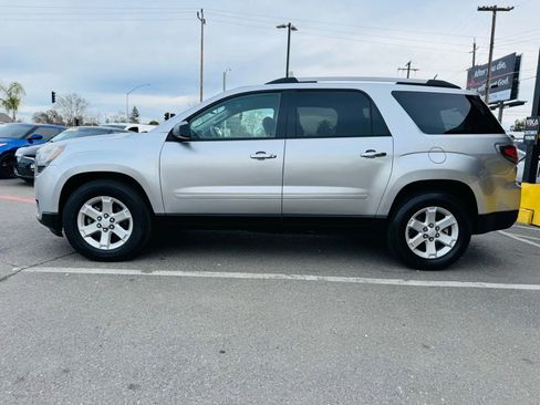 Used 2015 GMC Acadia SLE image 8