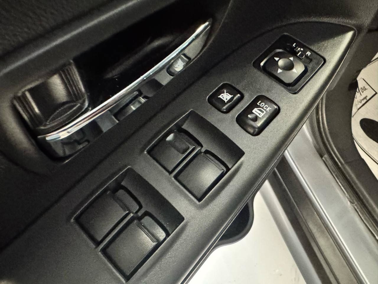 Used 2022 Mitsubishi Outlander Sport SE AWD/4WD image 11