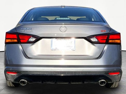 Used 2024 Nissan Altima 2.5 SR image 6