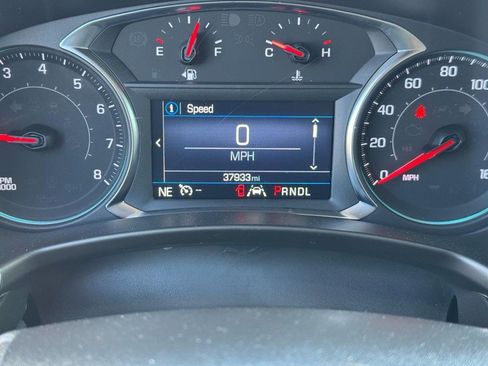 Used 2023 Chevrolet Equinox LT w/ Driver Convenience Package image 19