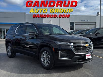 Used 2023 Chevrolet Traverse LT