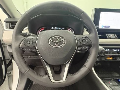Used 2025 Toyota RAV4 XLE Premium w/ Weather Package AWD/4WD image 17