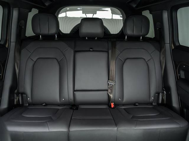 Used 2025 Land Rover Defender 110 X AWD/4WD image 17