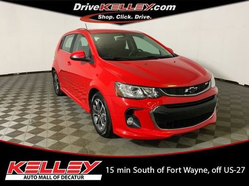 Used 2018 Chevrolet Sonic LT w/ Convenience Package FWD image 1