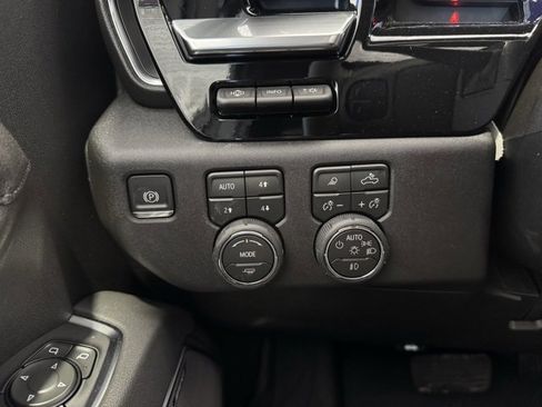 New 2026 Chevrolet Silverado 3500 High Country w/ High Country Premium Package image 18