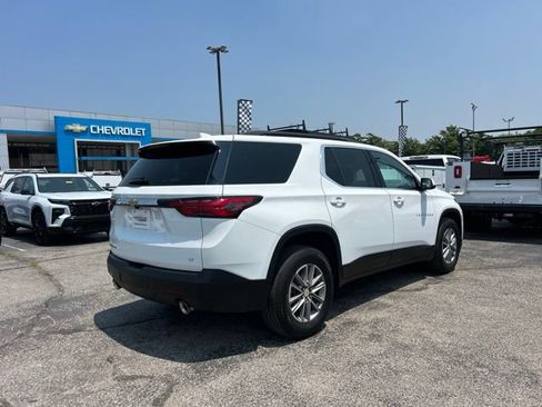 Used 2023 Chevrolet Traverse LT w/ LPO, Cargo Package AWD/4WD image 3