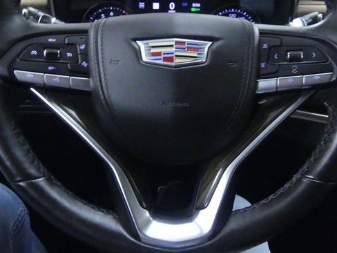 Used 2022 Cadillac XT6 Sport w/ Platinum Package image 19