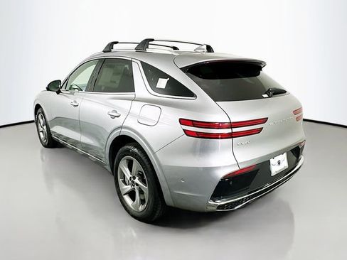 Certified 2026 Genesis GV70 2.5T Advanced AWD/4WD image 7