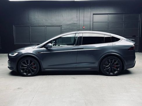 Used 2023 Tesla Model X Plaid AWD/4WD image 3