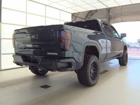 Used 2021 GMC Sierra 1500 Elevation w/ LPO, Elevation Black Package AWD/4WD image 7