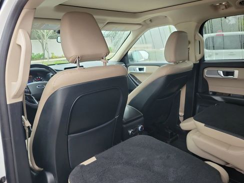 Used 2020 Ford Explorer Limited w/ Class III Trailer Tow Package image 21