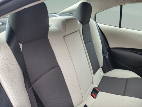 Used 2025 Toyota Corolla LE w/ Convenience Package image 34