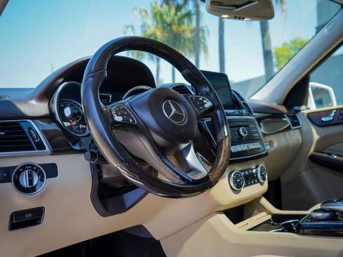 Used 2018 Mercedes-Benz GLE 350 w/ Premium 1 Package image 8