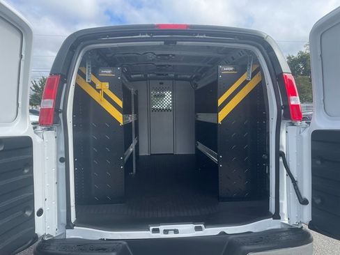 New 2025 Chevrolet Express 2500 w/ Driver Convenience Package image 5