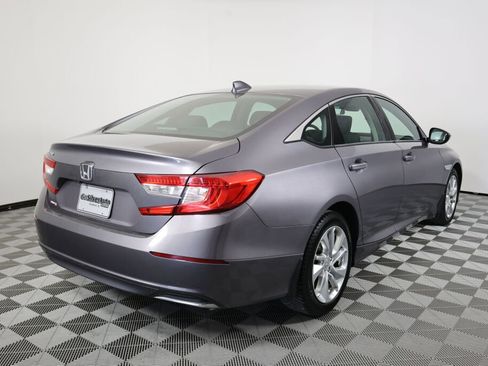 Used 2018 Honda Accord LX image 2
