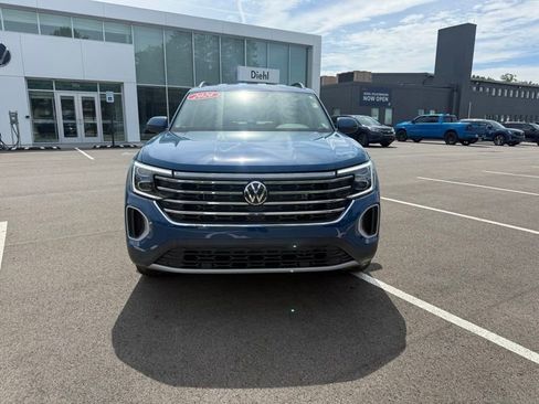 Used 2026 Volkswagen Atlas SE AWD/4WD image 2
