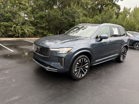 Certified 2026 Volvo XC90 B6 Plus AWD/4WD image 42