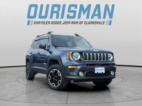 Used 2020 Jeep Renegade Latitude w/ Cold Weather Group image 1
