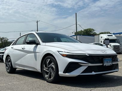 Certified 2025 Hyundai Elantra Sport