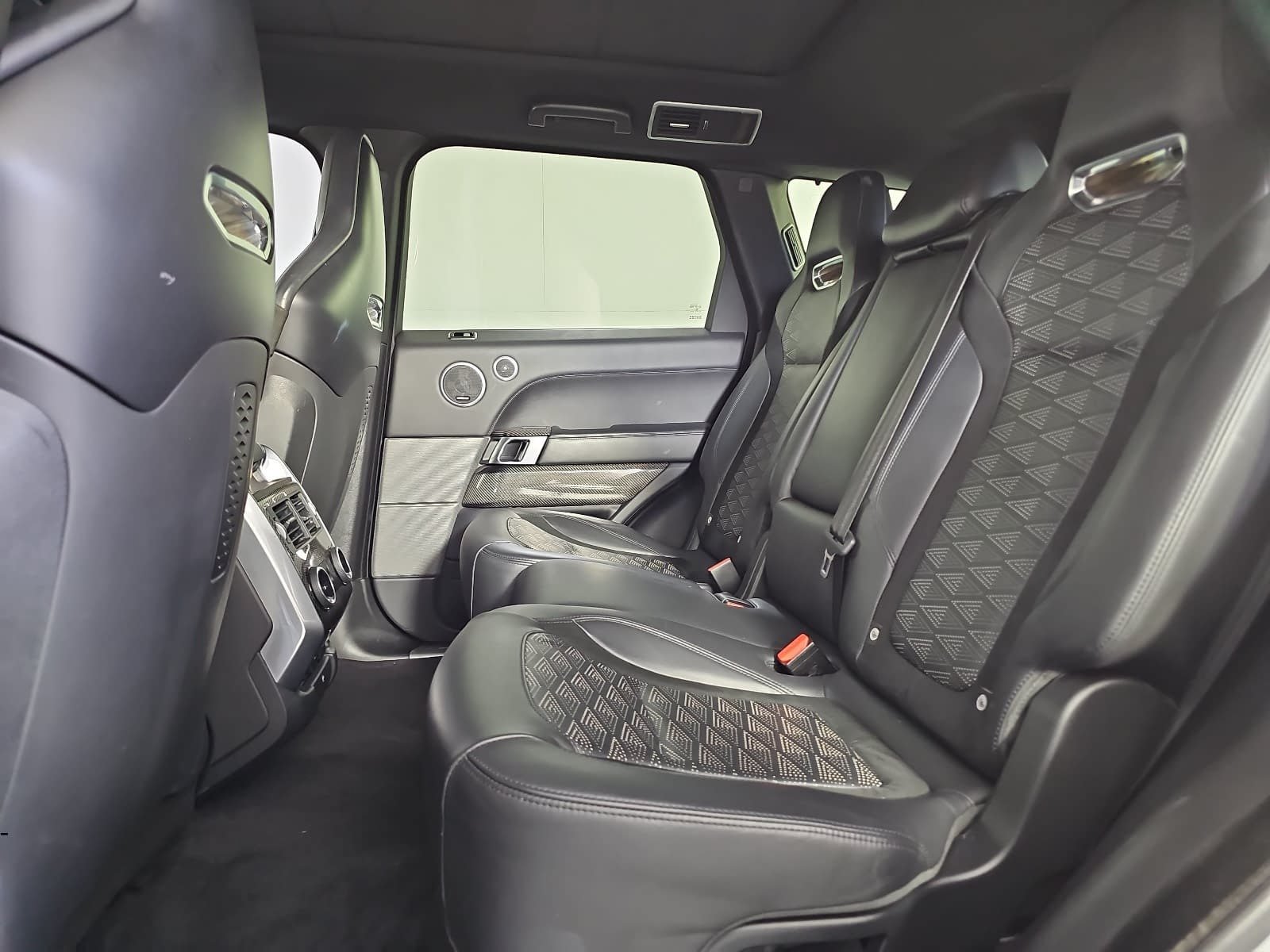 Used 2018 Land Rover Range Rover Sport SVR AWD/4WD image 14