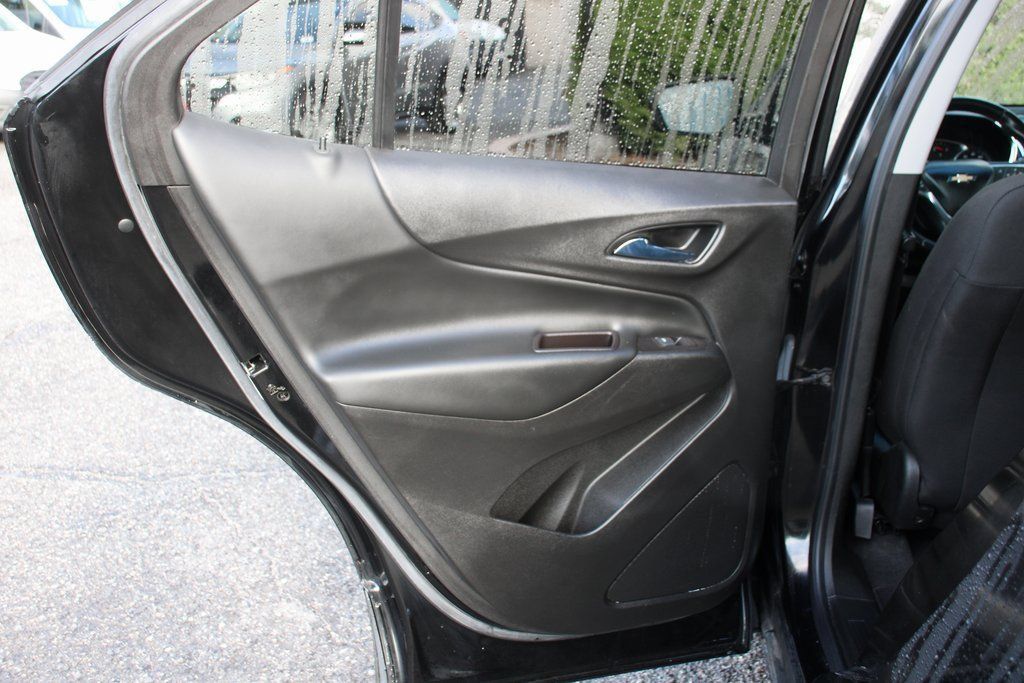 Used 2022 Chevrolet Equinox LT w/ Driver Convenience Package FWD image 33