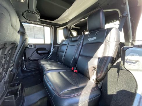 Used 2021 Jeep Wrangler Unlimited Rubicon image 23