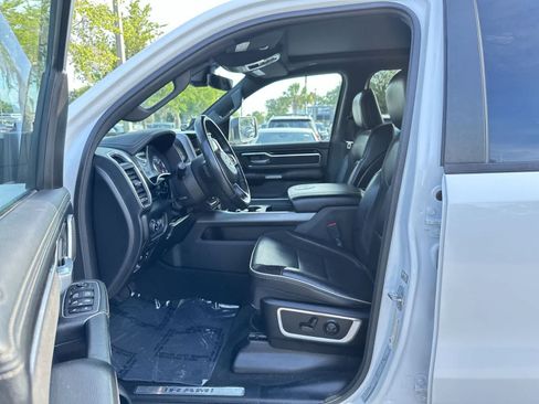 Used 2022 RAM 1500 Laramie AWD/4WD image 2