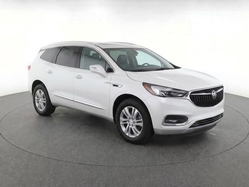 Used 2020 Buick Enclave Preferred FWD image 2