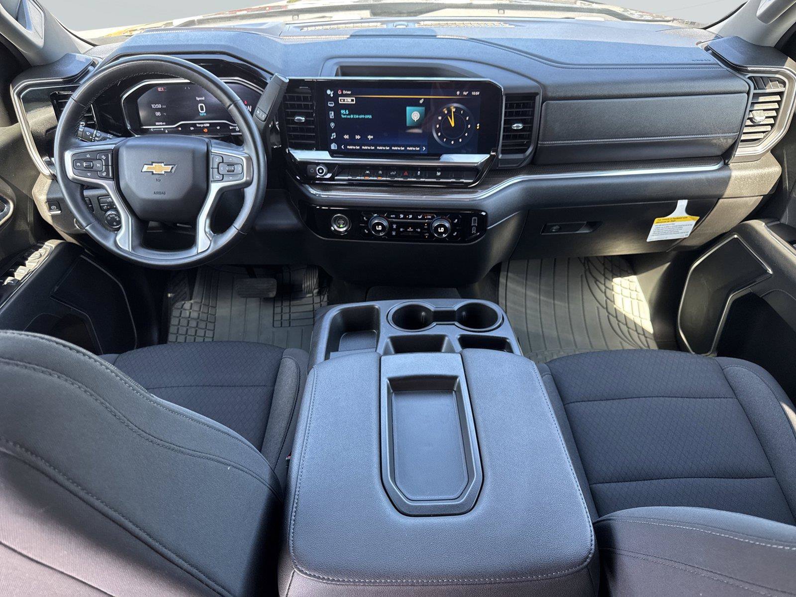 Used 2024 Chevrolet Silverado 1500 LT AWD/4WD image 10