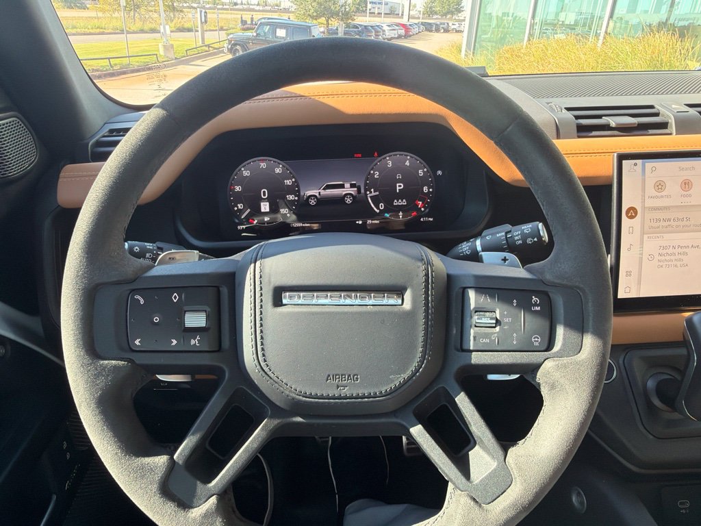 Used 2023 Land Rover Defender 110 V8 AWD/4WD image 16