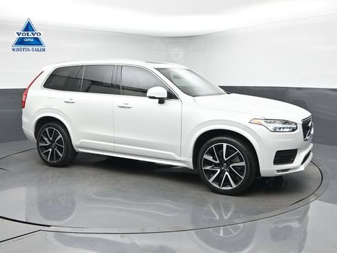 Used 2020 Volvo XC90 T6 Momentum w/ Protection Package Premier AWD/4WD image 1