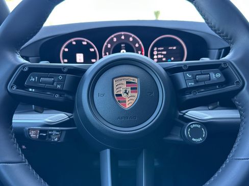 Used 2026 Porsche Cayenne AWD/4WD image 24