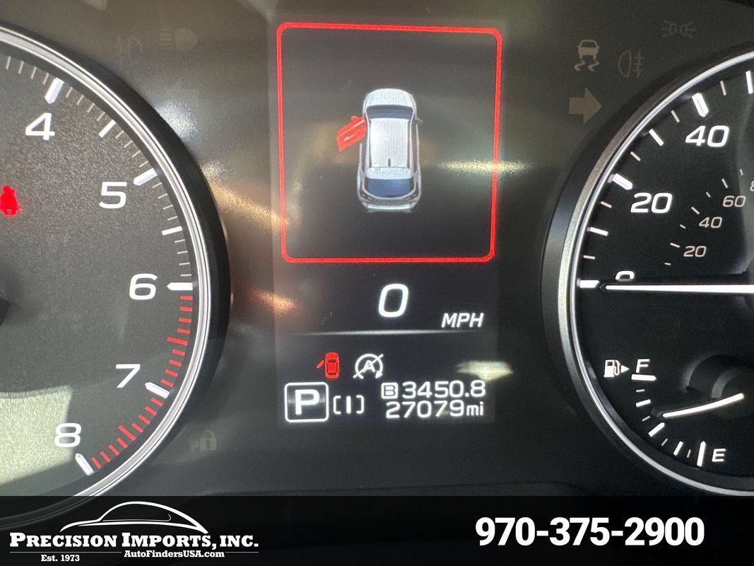 Used 2025 Subaru Crosstrek 2.5i Premium AWD/4WD image 9