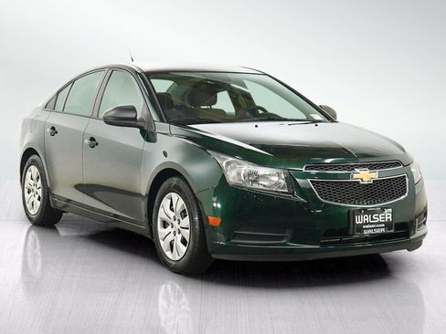 Used 2014 Chevrolet Cruze LS FWD image 7