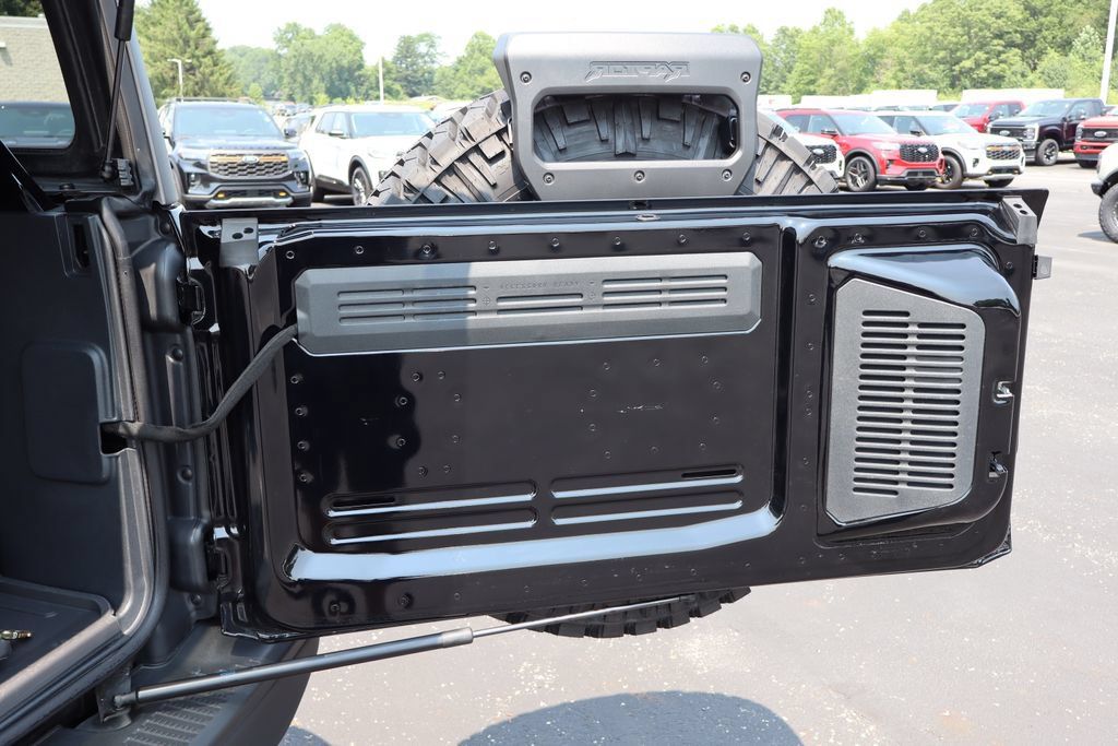 Used 2025 Ford Bronco Raptor w/ Interior Carbon Fiber Pack AWD/4WD image 22