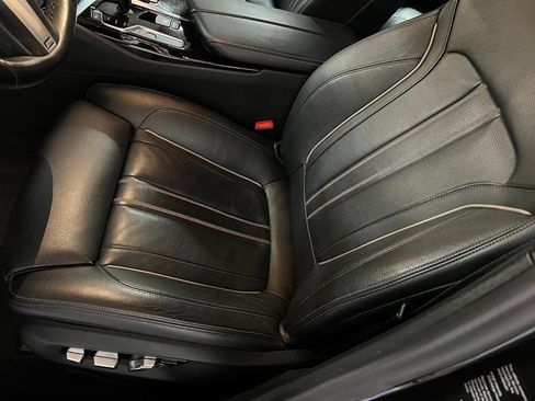 Used 2018 BMW 540i xDrive image 16