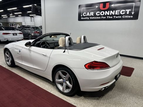 Used 2011 BMW Z4 sDrive30i image 25