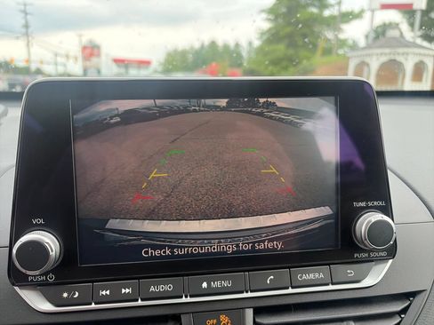 Used 2022 Nissan Altima 2.5 SV FWD image 20