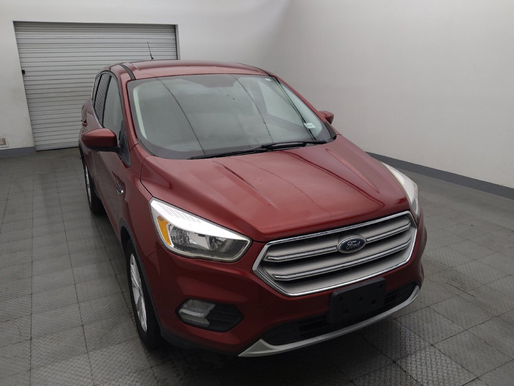 Used 2019 Ford Escape SE FWD image 14
