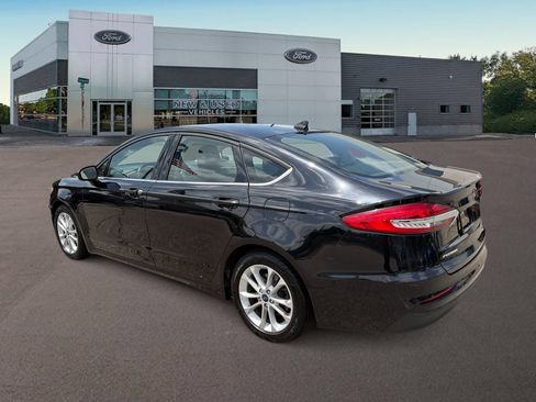Used 2020 Ford Fusion SE FWD image 8
