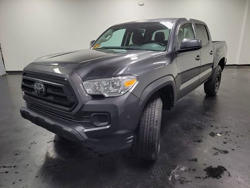 Used 2022 Toyota Tacoma SR image 4