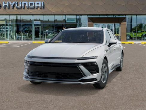 New 2026 Hyundai Sonata SE FWD image 6