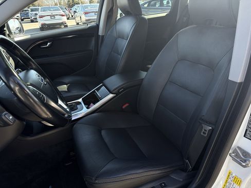 Used 2016 Volvo XC70 T5 Platinum w/ Climate Package image 20