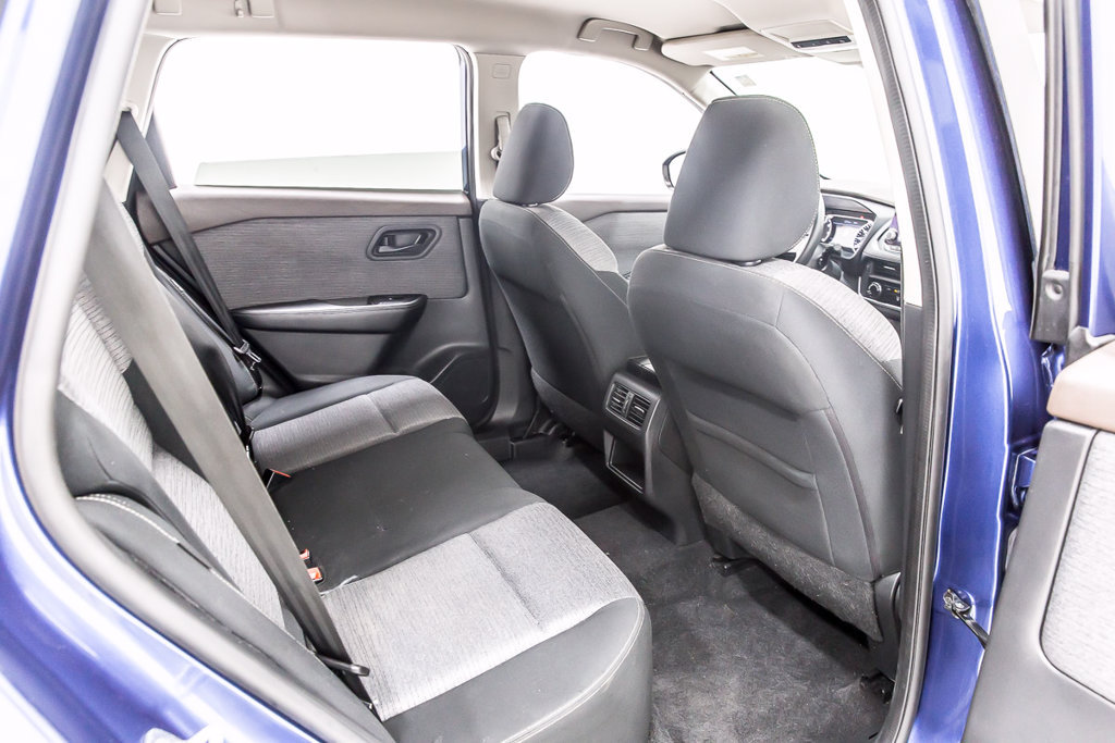 Used 2021 Nissan Rogue S FWD image 34