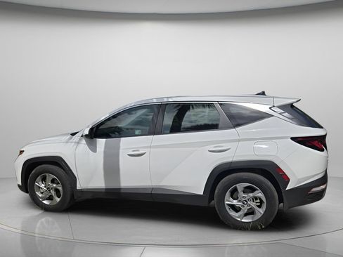 Used 2024 Hyundai Tucson SE FWD image 4