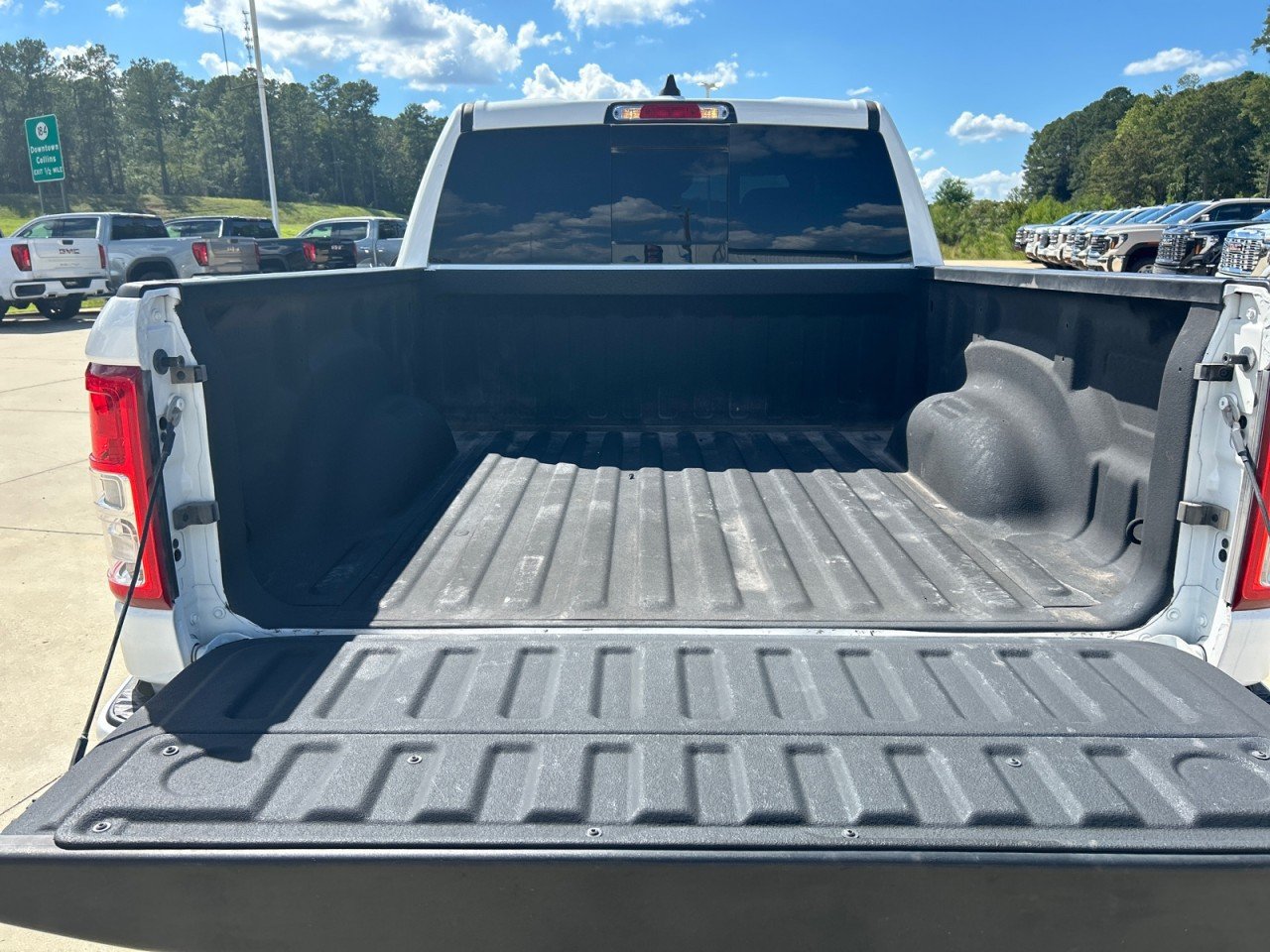 Used 2024 RAM 1500 Big Horn AWD/4WD image 7