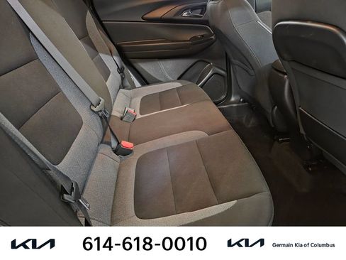 Used 2024 Chevrolet TrailBlazer LT w/ LT Cold Weather Package FWD image 19
